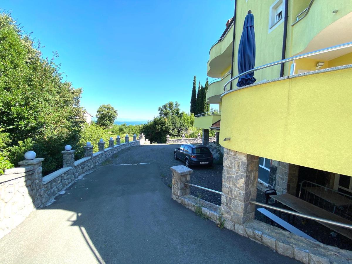 Apartments Mrkonja Matulji Exterior foto